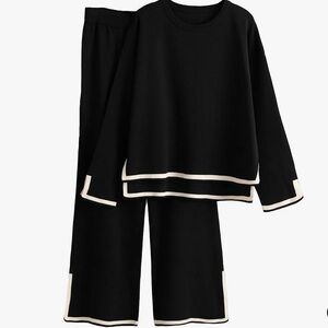 Cosy black and cream sweater knit set.